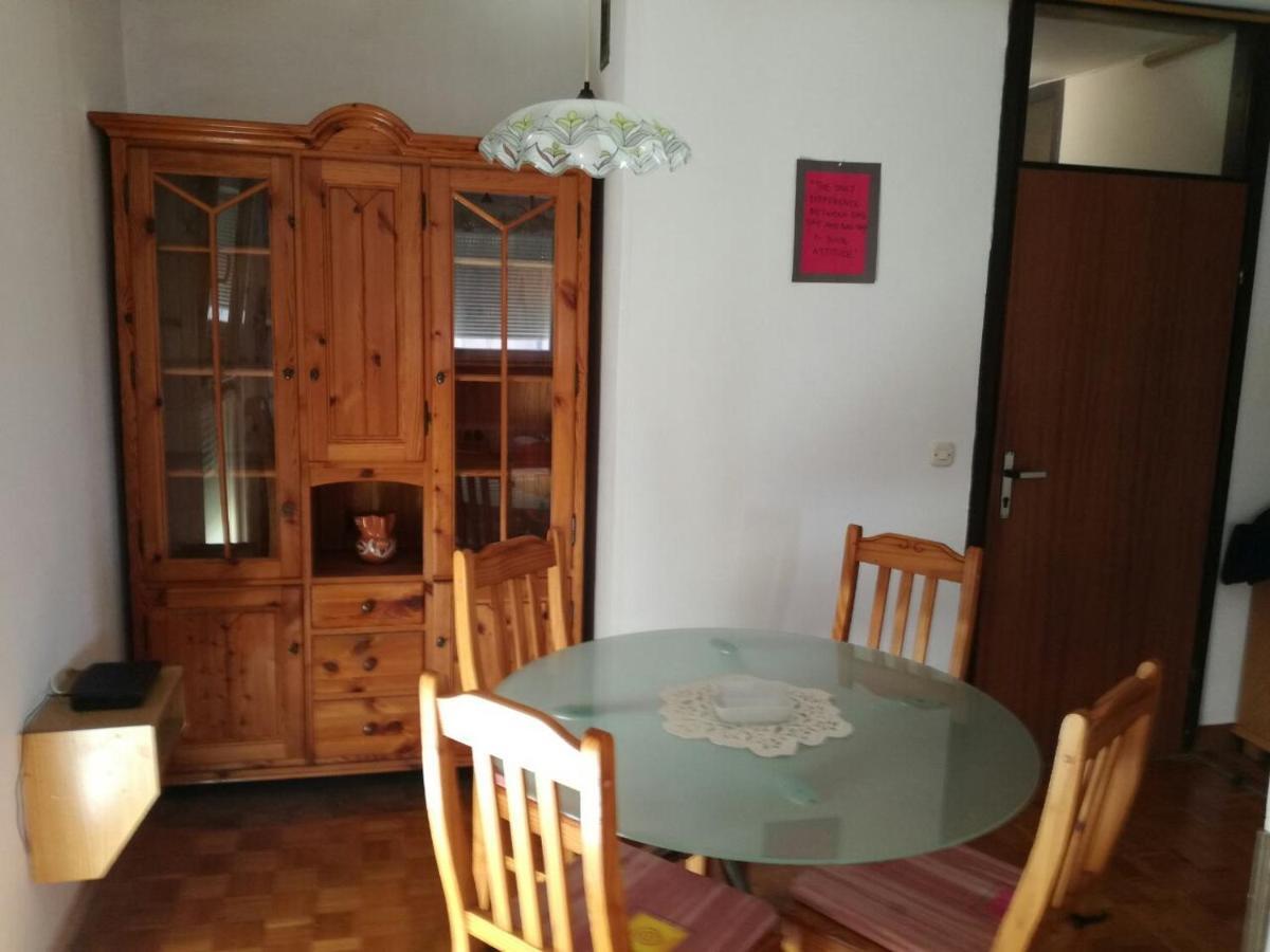 Apartment Pula Buitenkant foto